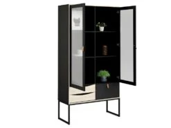 Strive Armoire Vitrine 2 Portes Vitrées, 3 Tiroirs, Noir Mat, Finition Structure Chêne. -Mobilia Boutique buffet 22086865